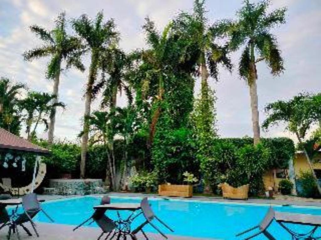 Alta Cebu Resort Esterno foto